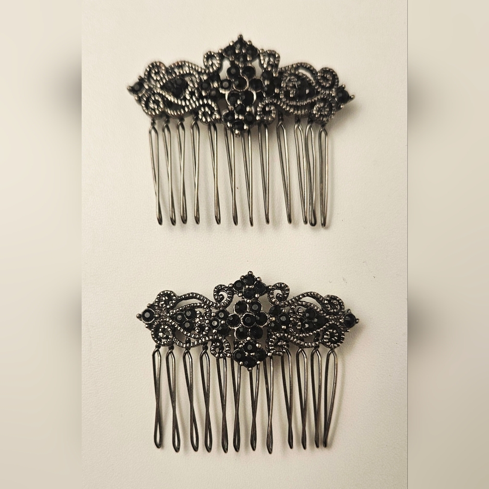 Vintage Black Rhinestone Filigree Hair Combs Set of 2 - Picture 2 of 7